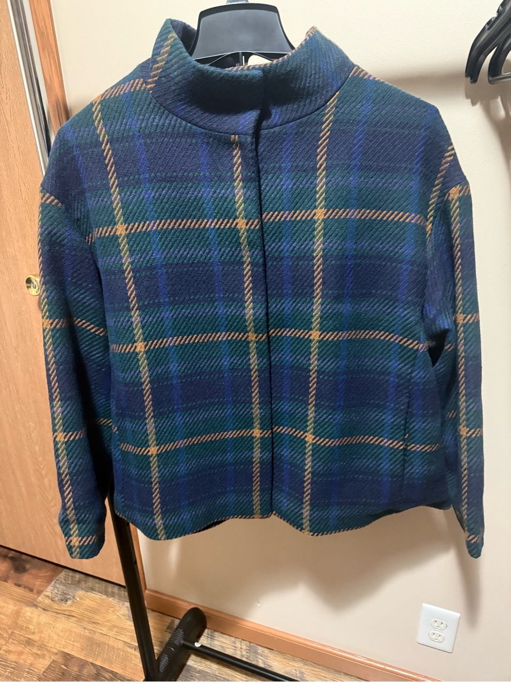 NWT Susan Graver Plaid Jacquard Woven Snap-Front Jacket